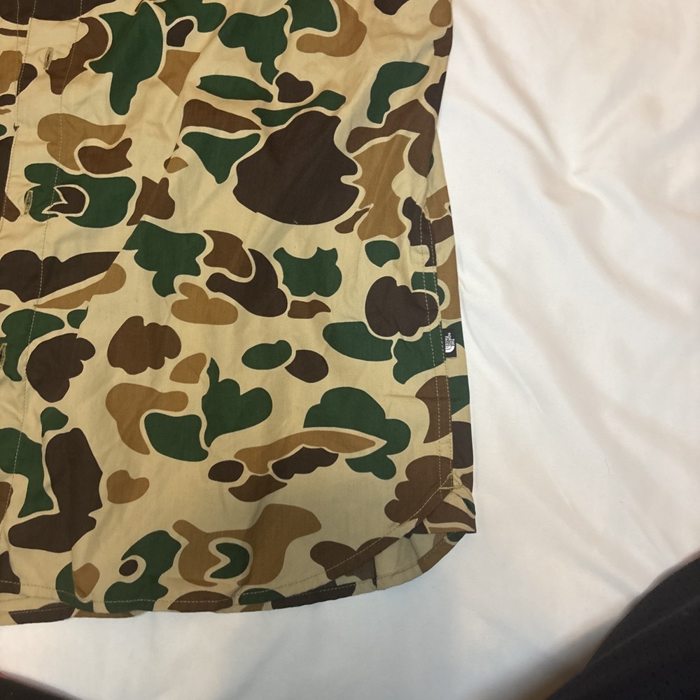The North Face Shirt Mens XL Duck Camo Short Sleeve Pocket Button Up - Picture 13 of 16